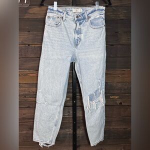Abercrombie & Fitch The Mom High-Rise Jeans